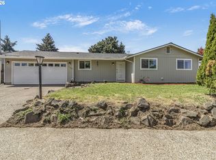 1758 Rainbow Dr, Springfield, OR 97477