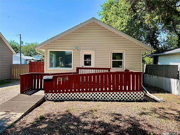 2nd image of 314 Retallack STREET