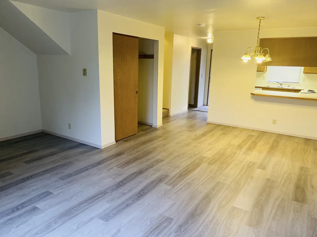 Westover Village Apartments — Photo 4