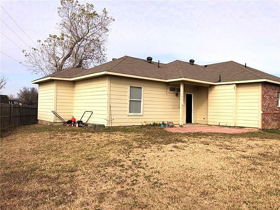 3rd image of 9328 Aubree Ct