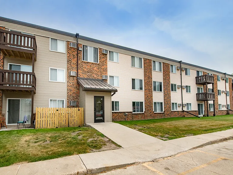 Forest Park Apartments — Photo 21