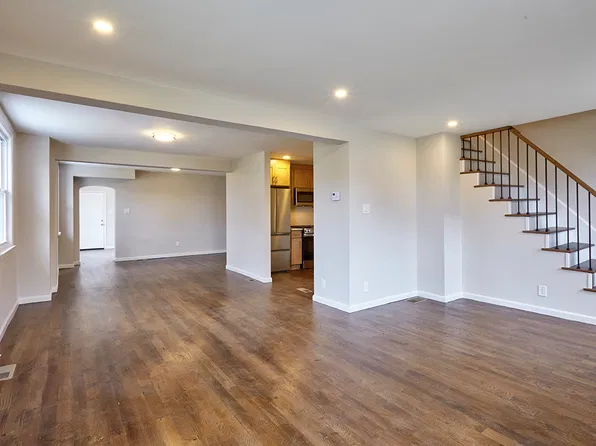 107 Ivy Rock Ln, Havertown, PA 19083