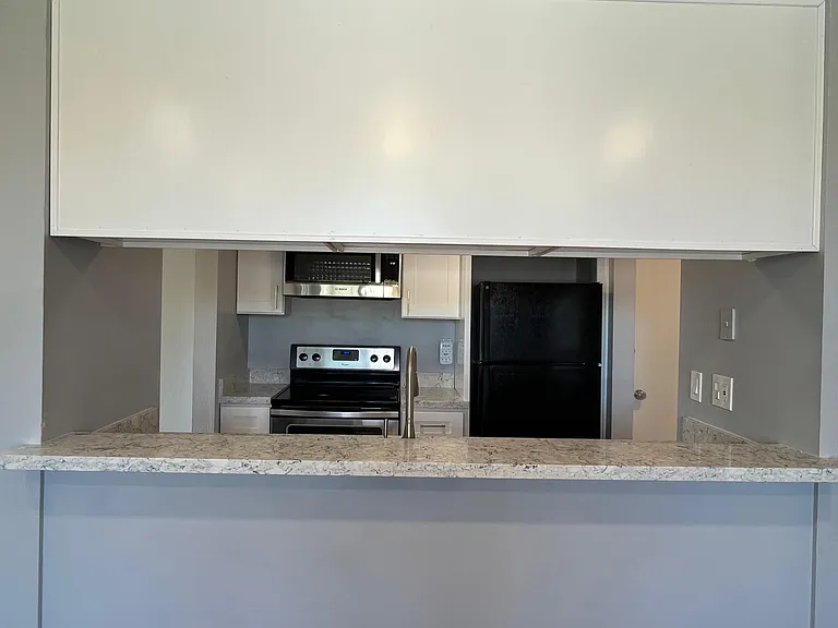 303 Ulmer Ct #10 — Photo 3