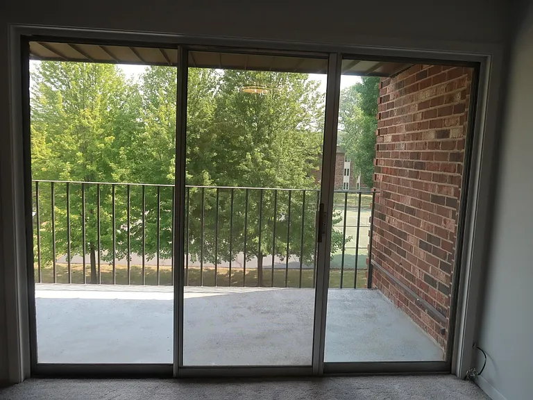 1053 W Ogden Ave #343 — Photo 3