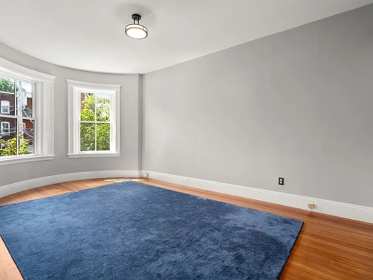 1863 Beacon St #1 — Photo 15