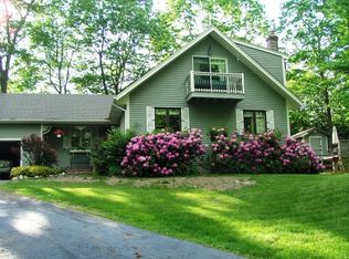 56 Meadow Lark Ln, Goffstown, NH 03045