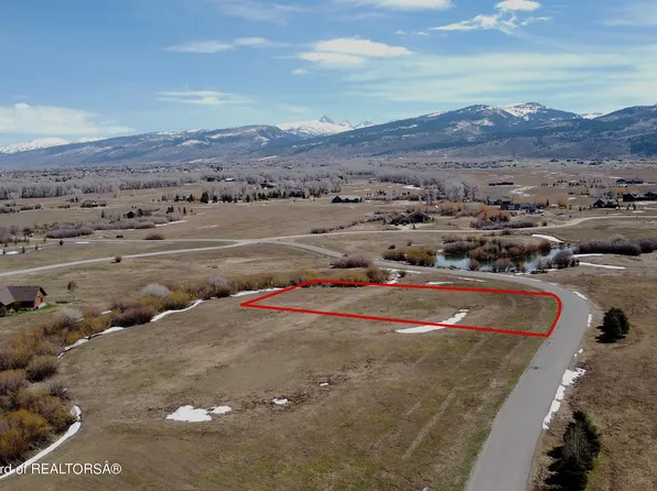 6388 Fox Springs Dr, Victor, ID 83455