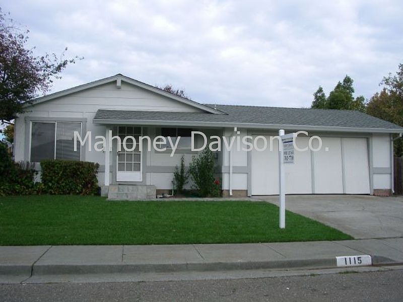 1115 Santa Barbara