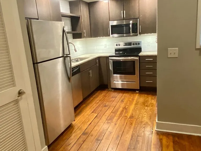 20 E Broad St — Photo 10