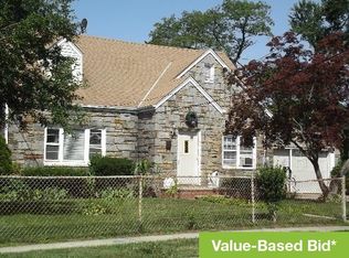 15 Scherer Pl, Roosevelt, NY 11575