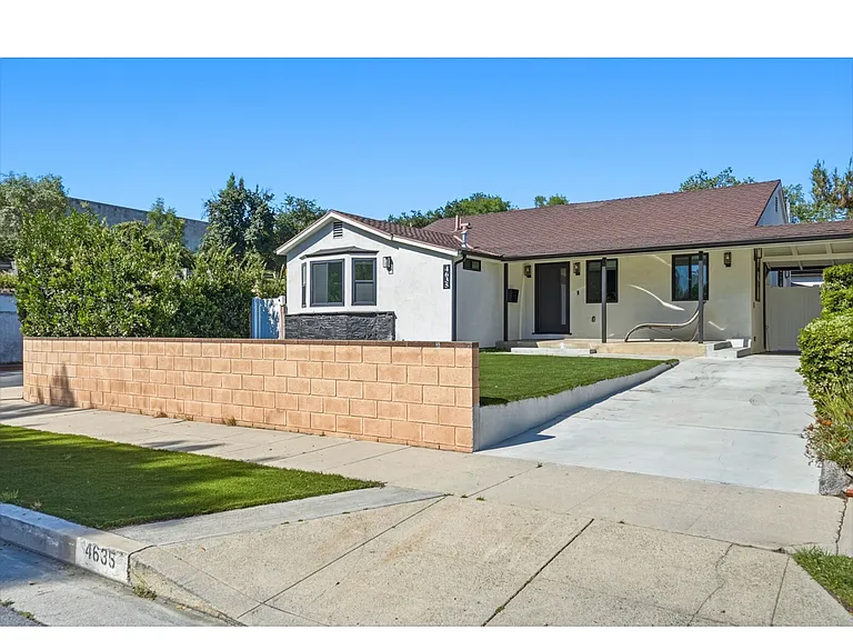 4635 Kraft Ave — Photo 40