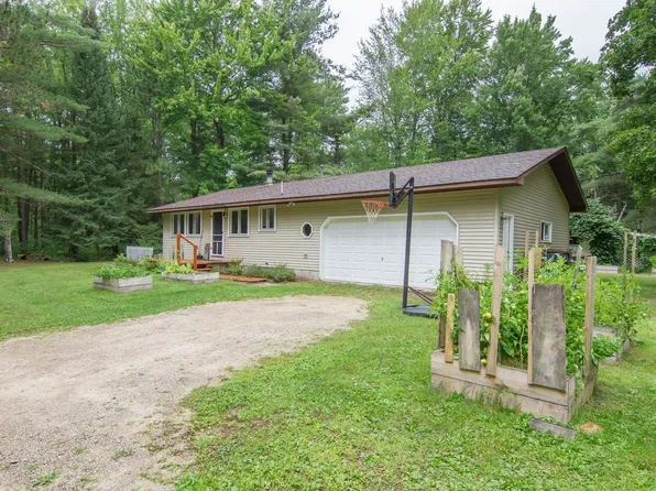 3252 W Shaffer Rd, Coleman, MI 48618