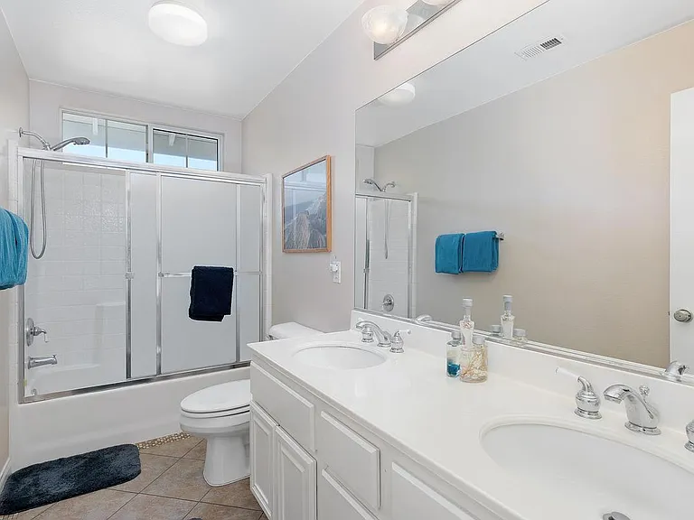 6963 Tradewinds Dr — Photo 32