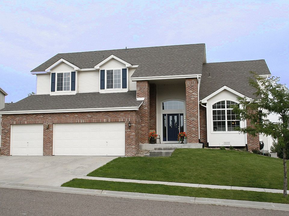 Great lot on quiet cul-de-sac!