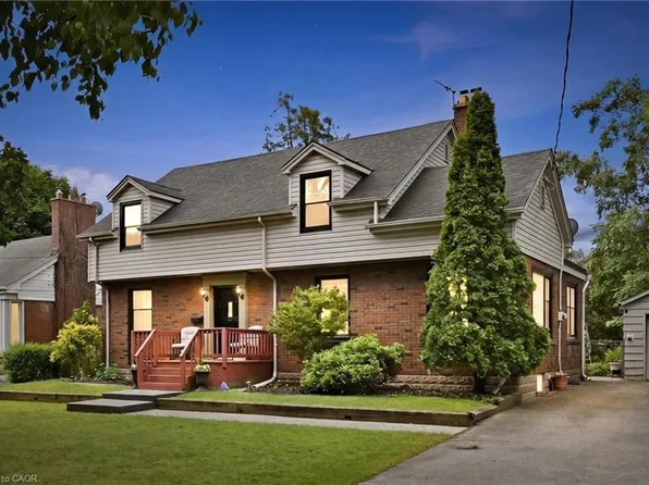 938 Cloverleaf Dr, Burlington, ON L7T 3Y9