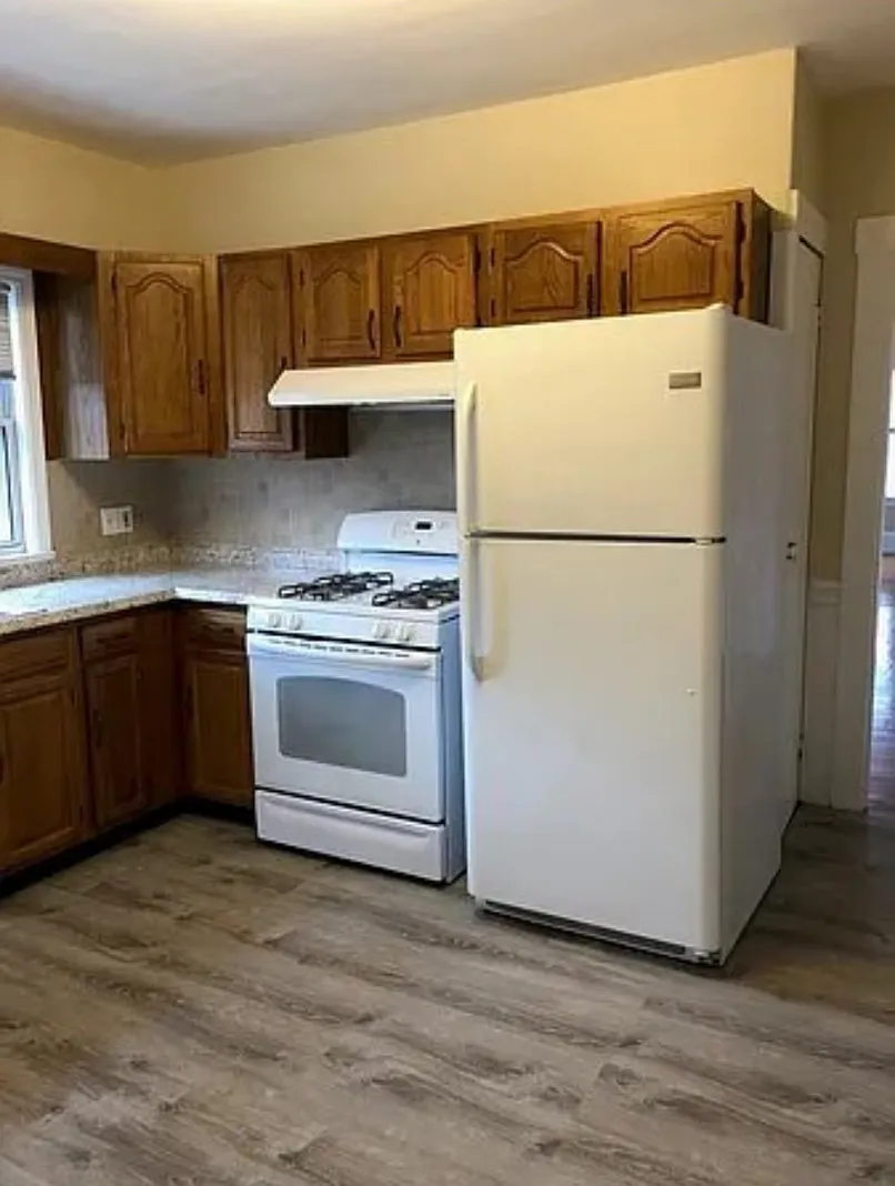 2 bed, 1137 sqft, $2,700 — Photo 3