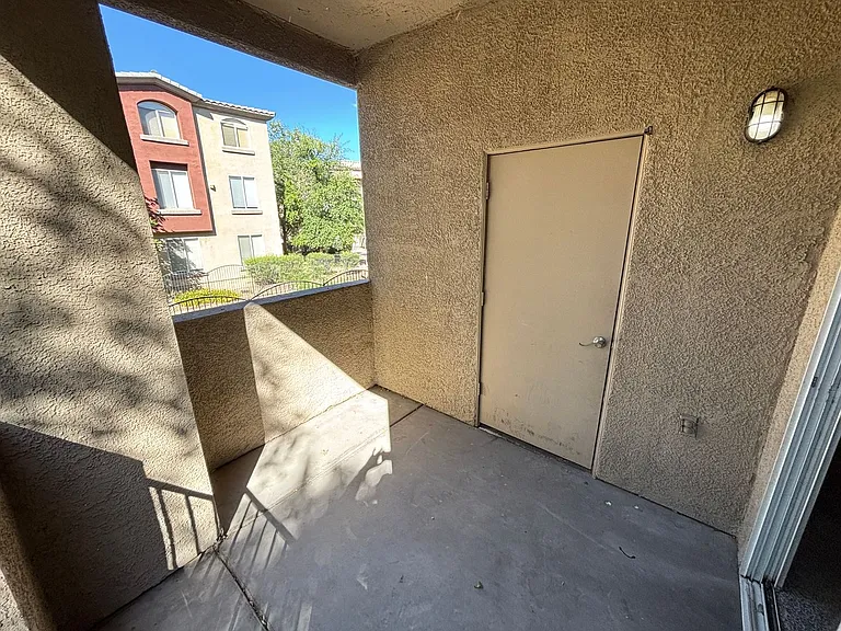 4400 S Jones Blvd #1041 — Photo 19