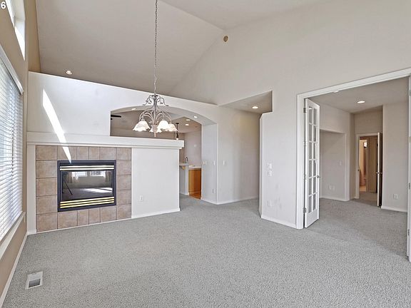 5th image of 7439 SE 157th Ave