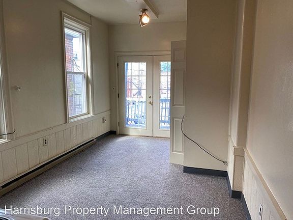 2nd image of 916 Green St #10269387