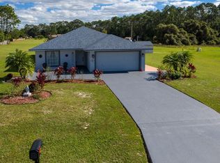 426 Mayaguez Rd, Polk City, FL 33868