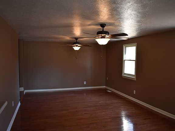 4th image of 1731 Johnson St