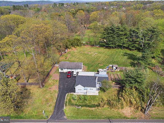2nd image of 632 Durham Rd