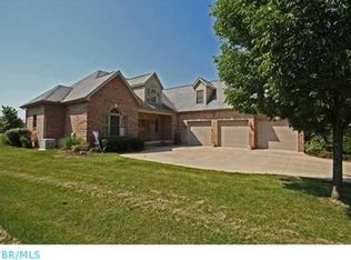 1275 Eastwood Dr, Circleville, OH 43113