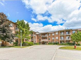 20 Station Sq #308, Centre Wellington, ON N0B1S0