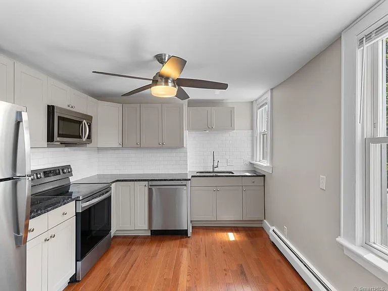 502 Chapel St #4 — Photo 2