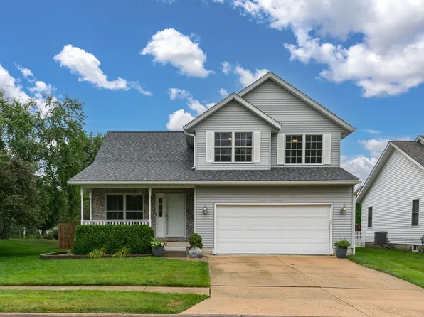 910 25th Avenue Ct, Silvis, IL 61282