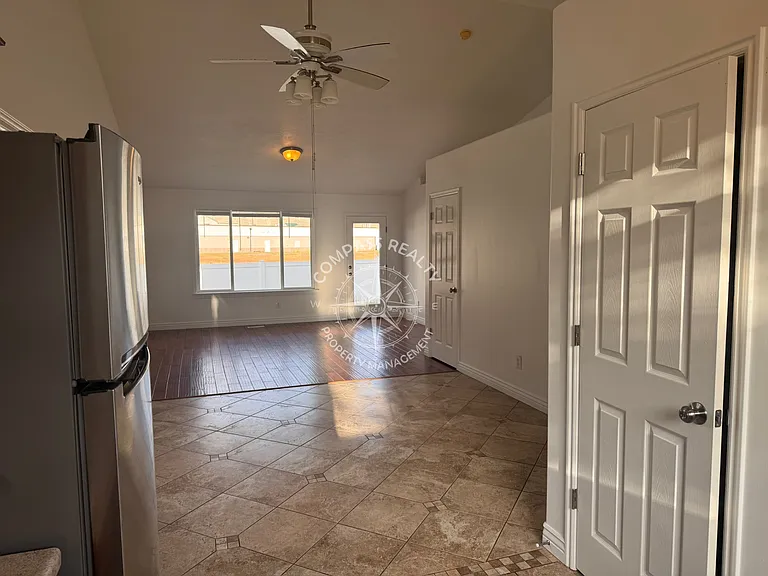 185 Crystal Bay Dr — Photo 7