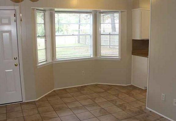 4th image of 9361 Jessica Dr