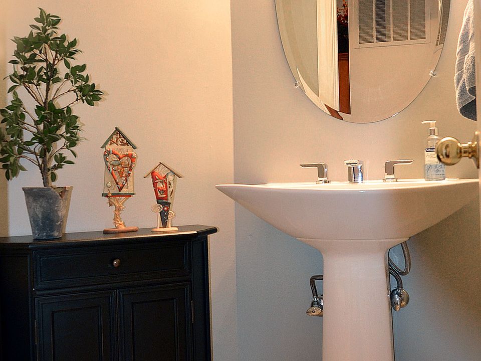 Main level powder room