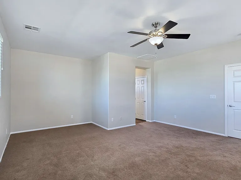 5389 Hollymead Dr — Photo 35