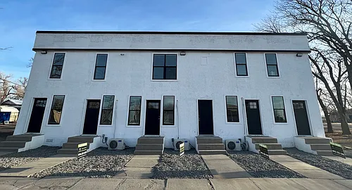 206 Pine St Photo 1