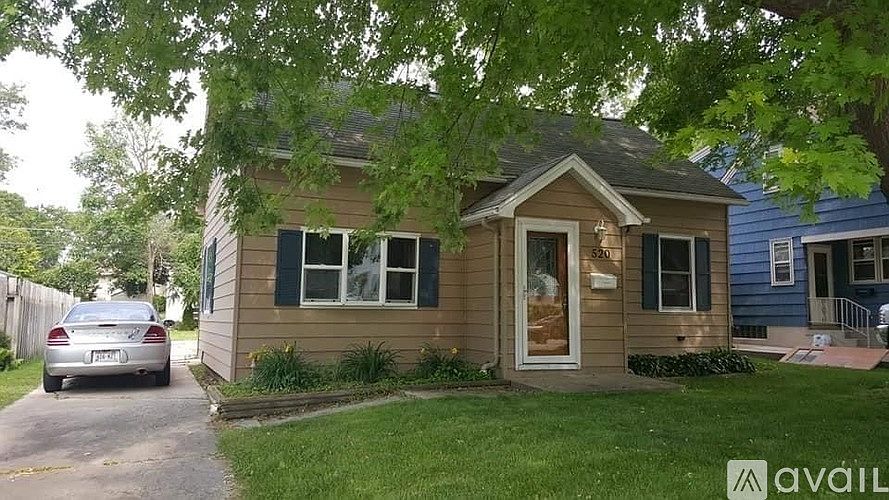1st image of 520 S 27th St