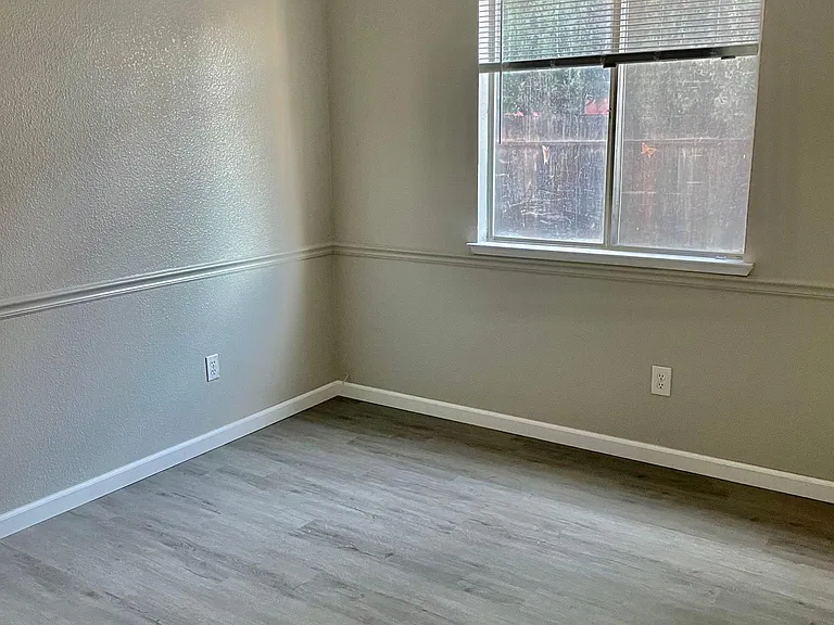 2008 Gordon Verner Cir — Photo 11