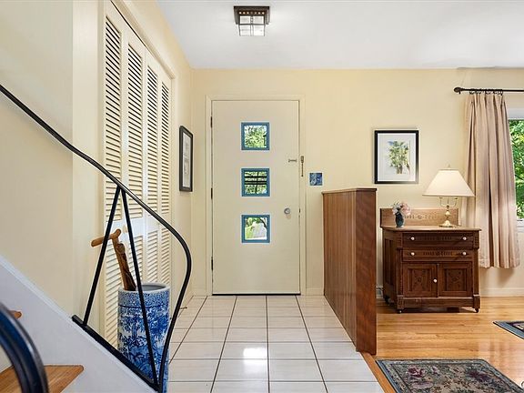 5th image of 206 Hurlburt Rd