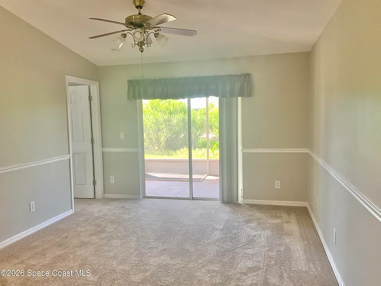 2087 Deercroft Dr — Photo 11