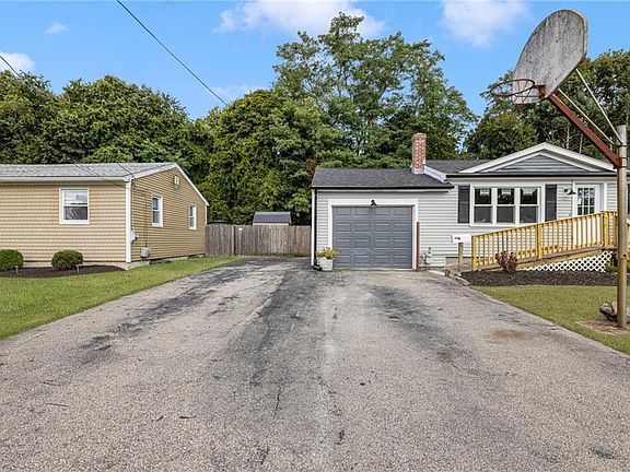 3rd image of 130 Zinnia Dr
