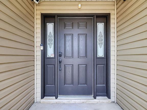 3rd image of 791 Enisgrove Way