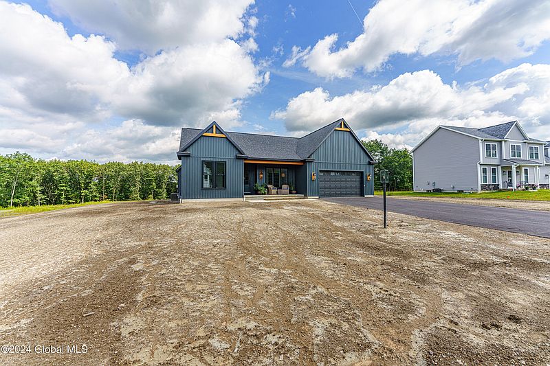 3rd image of 120 Schuurman Road
