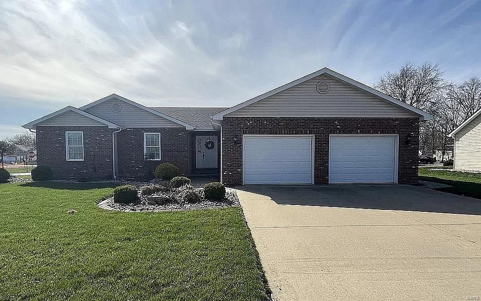 20 Rosewood Ln, Aviston, IL 62216 Zillow