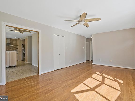 4th image of 1929 Fisher Ct
