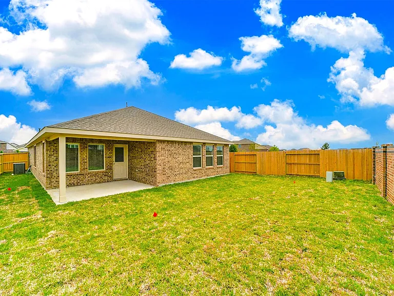 5227 Sunvalley Bend Dr — Photo 4
