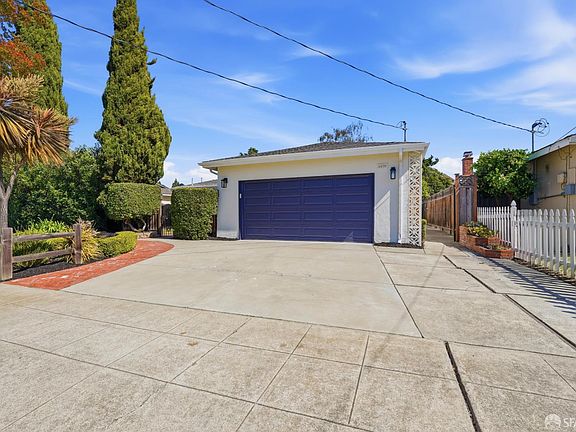 2nd image of 6830 Rochelle Ave