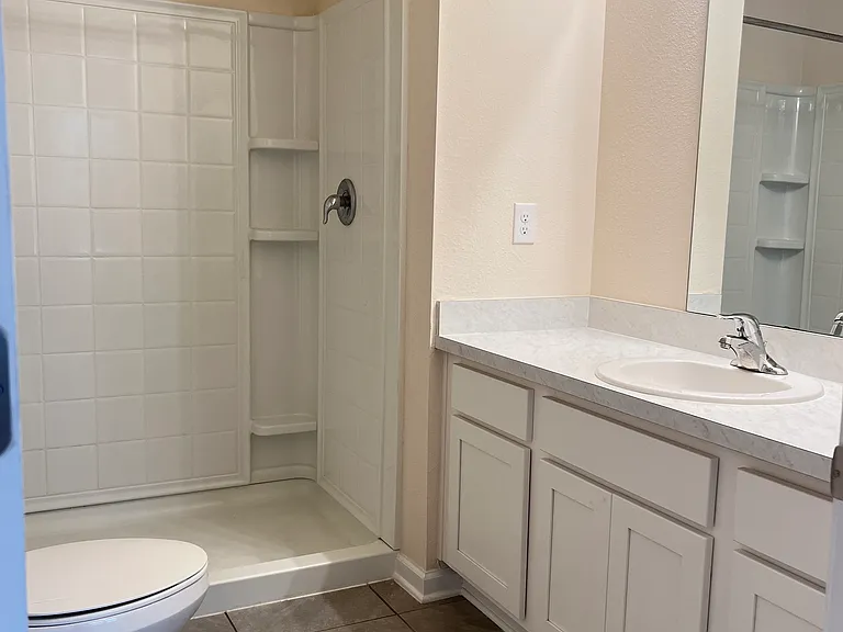 8207 Larose Rd — Photo 13