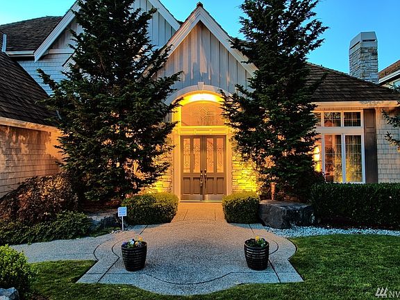 3rd image of 23330 SE 52nd St