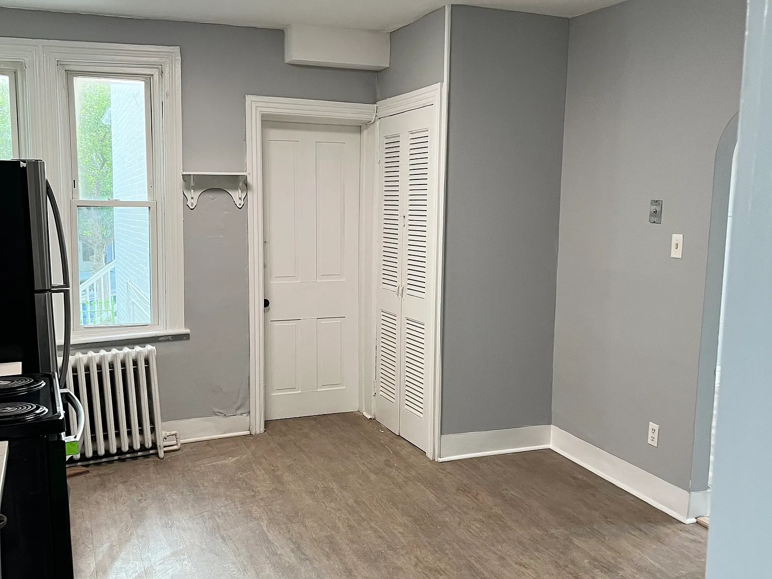 2 bed, 1077 sqft, $1,650 — Photo 3