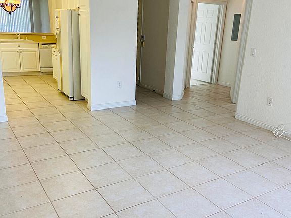 4th image of 7623 Southampton Terrace #316